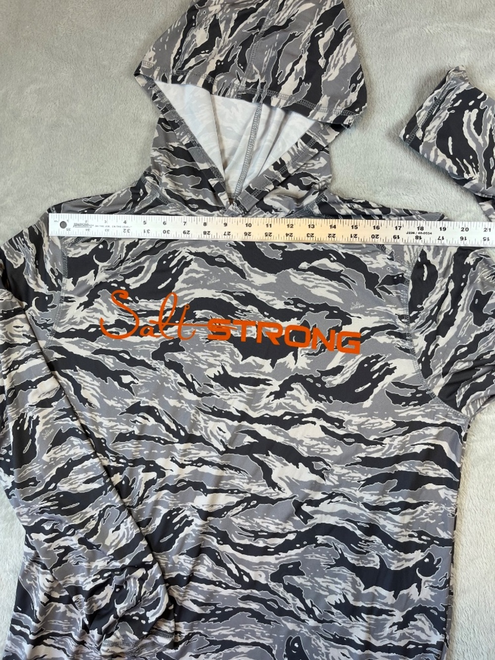 Mens Salt Strong Lightweight Performance Fishing Hoodie UPF Camo Sun Shirt sz L - Picture 5 of 8